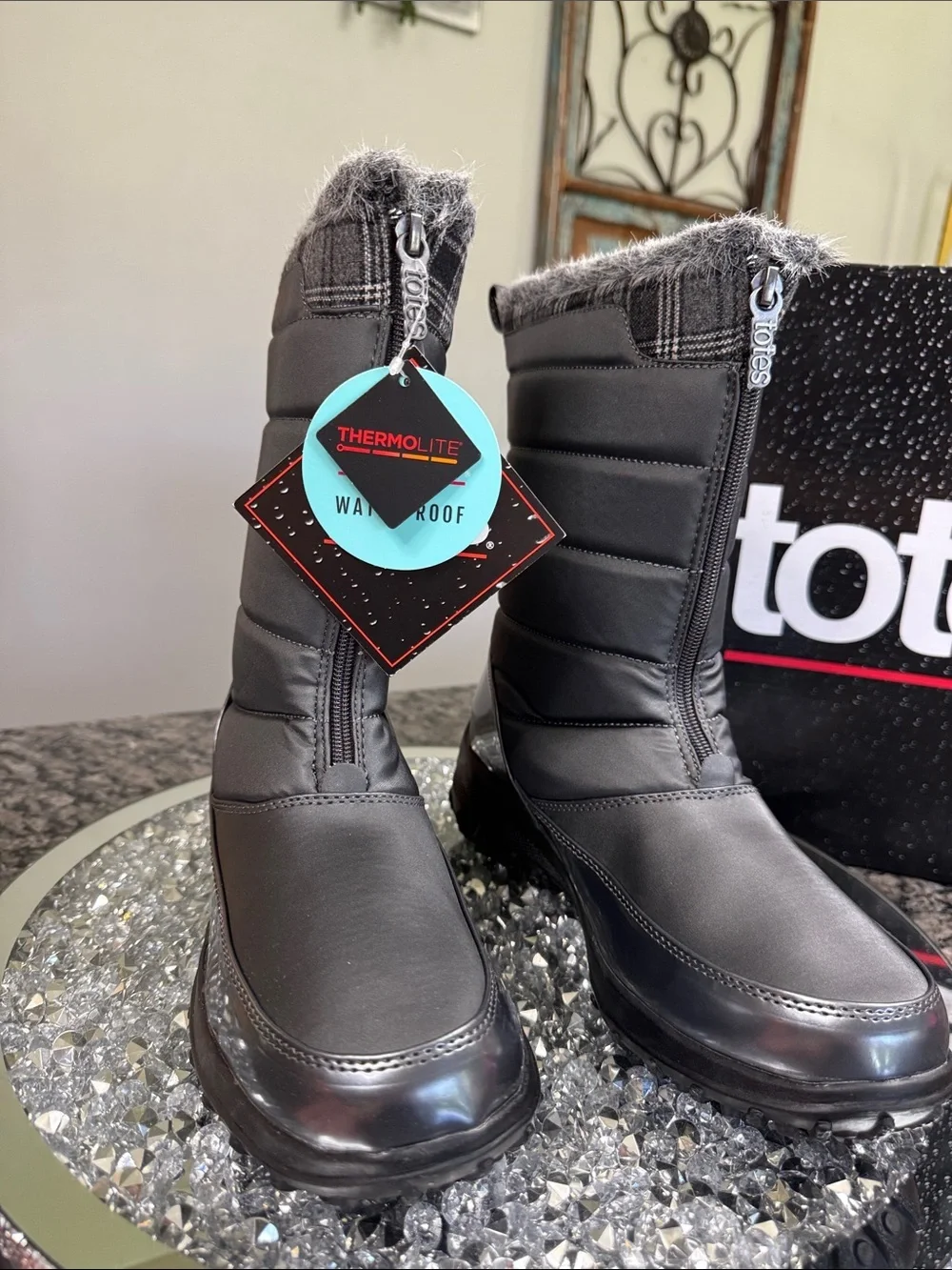 totes lexipewter Charcoal Gray Insulated Winter Boots waterproof Cuff NWT 9